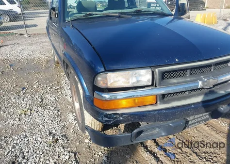 2000 Chevrolet S-10 Ls from USA, damaged, VIN 1GCCS1441Y8163215